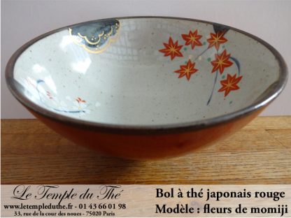 Bol à thé rouge en porcelaine du Japon fleurs de momiji