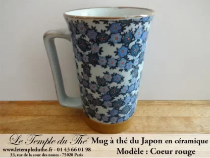 Long mug à thé du Japon en céramique 35 cl cœur rouge