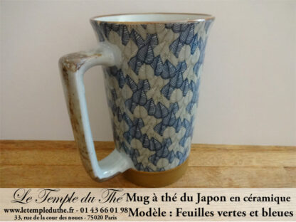 Long mug à thé du Japon en céramique 35 cl feuilles vertes et bleues – Image 3