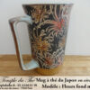 Long mug à thé du Japon en céramique 35 cl. Fleurs fond noir – Image 3