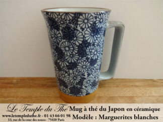 Long mug à thé du Japon en céramique 35 cl marguerites blanches