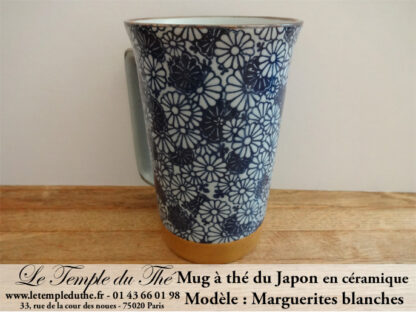 Long mug à thé du Japon en céramique 35 cl marguerites blanches – Image 3