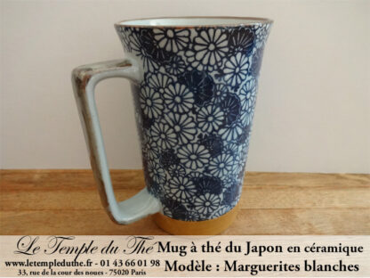 Long mug à thé du Japon en céramique 35 cl marguerites blanches – Image 2