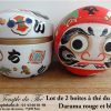 Lot de deux boîtes japonaises Daruma blanche et rouge