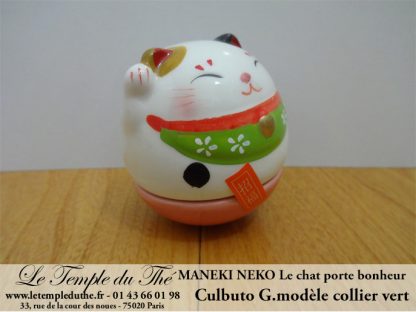 Maneki-Neko Le chat porte bonheur culbuto collier vert