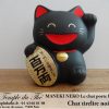 Maneki-Neko Le chat porte bonheur tirelire noire
