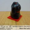 Maneki-Neko Le chat porte bonheur mini chat noir – Image 2