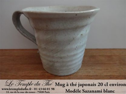 Mug en céramique japonais modèle Sazanami blanc