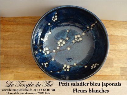 Petit saladier du Japon bleu fleurs blanches