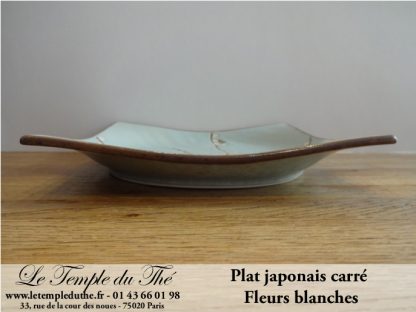 Plat japonais carré fleurs blanches