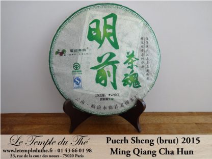 Galette de thé Puerh brut (sheng) Ming Qian Cha Hun 2015. 357 g
