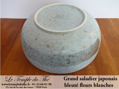 Grand saladier du Japon bleuté fleurs blanches