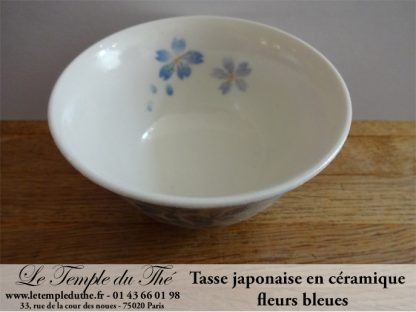 Tasse à thé en céramique du Japon fleurs bleues