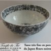 Tasse japonaise en porcelaine fine du Japon fleurs noires