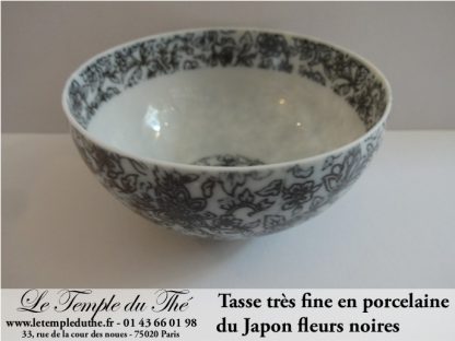 Tasse japonaise en porcelaine fine du Japon fleurs noires