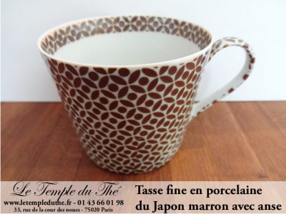 Tasse à thé japonaise marron très fine du Japon avec anse