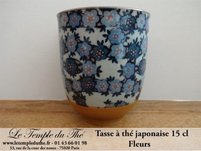 Tasse à thé japonaise 15 cl modèle fleurs