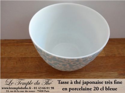 Tasse à thé très fine japonaise 20 cl bleu pâle