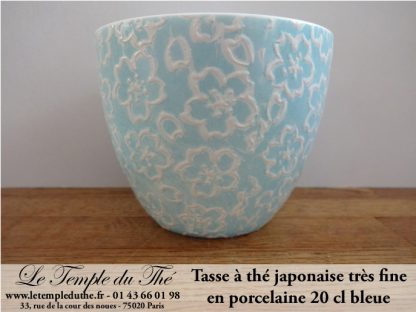 Tasse à thé très fine japonaise 20 cl bleu pâle