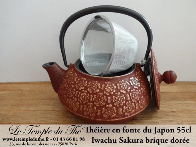 Théière en fonte du Japon Sakura brique dorée 0.55 L – Image 3