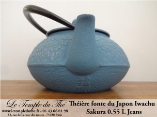 Théière en fonte japonaise Iwachu modèle Sakura Jeans