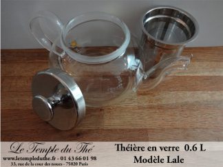 THEIERE EN VERRE EN BOUTIQUE A PARIS