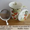 Tisanière en porcelaine de Chine modèle : fraises